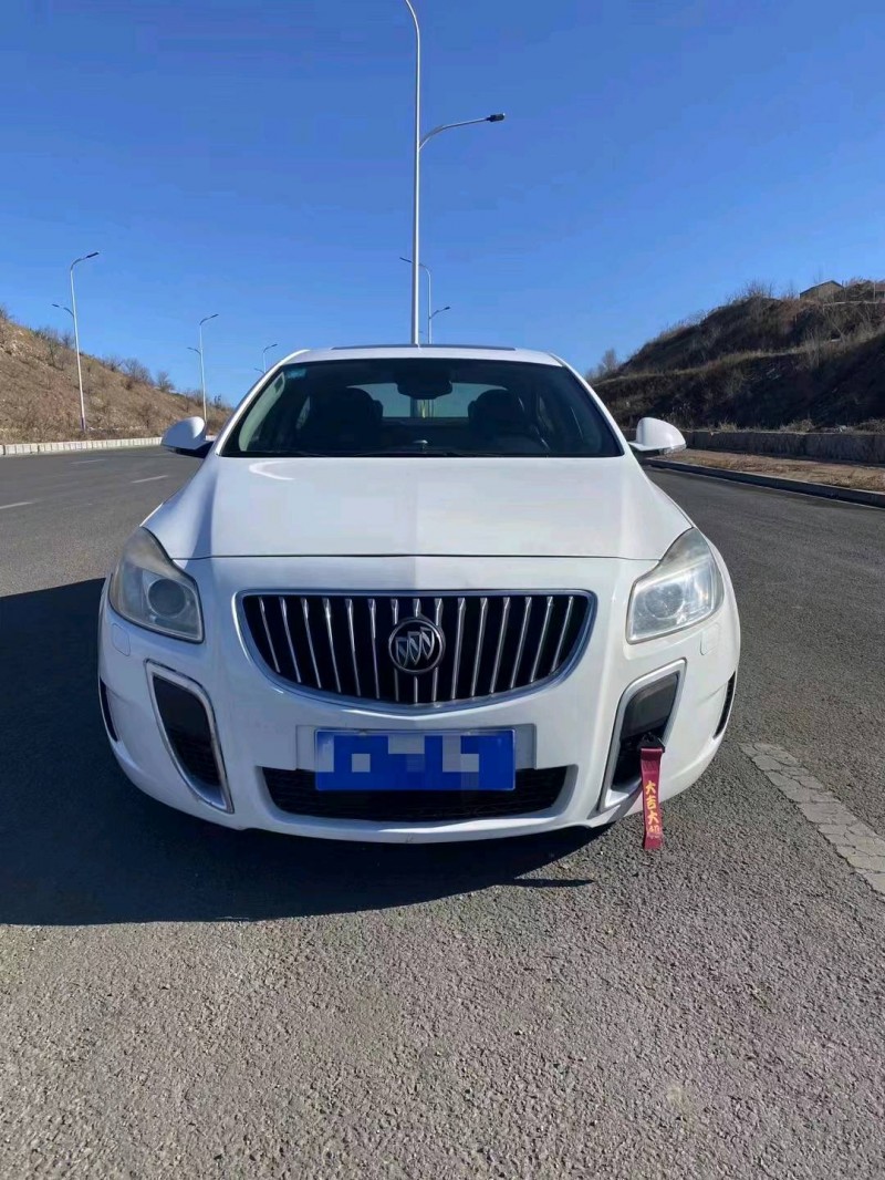 聊城13年别克君威1