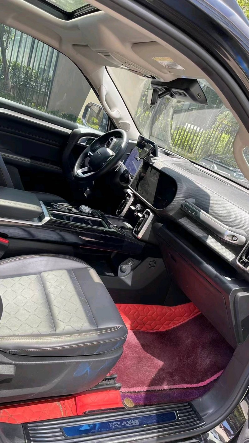 成都22年哈弗大狗8