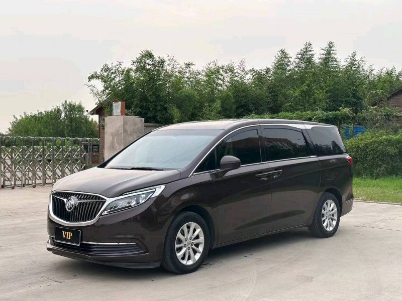 青岛18年别克GL82