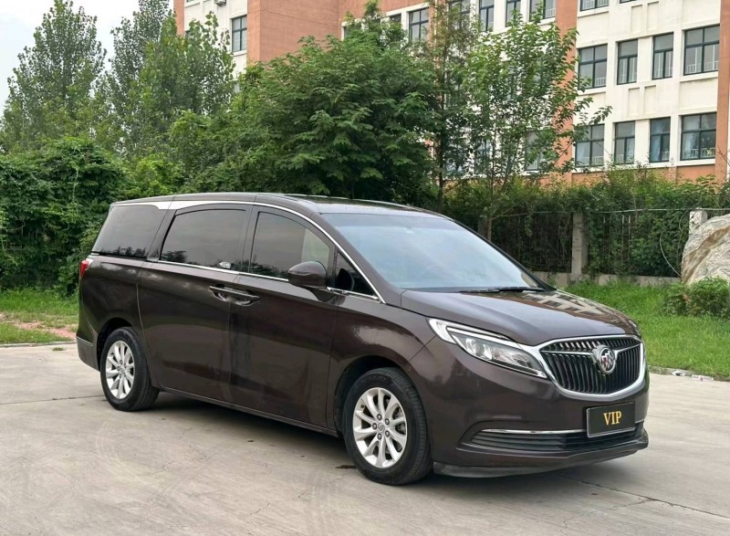 青岛18年别克GL83