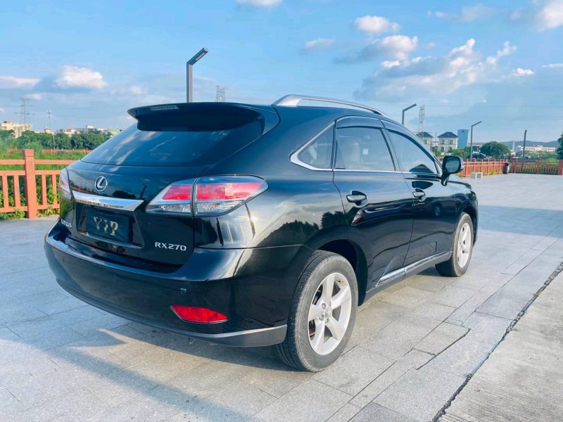 广州14年雷克萨斯RX8