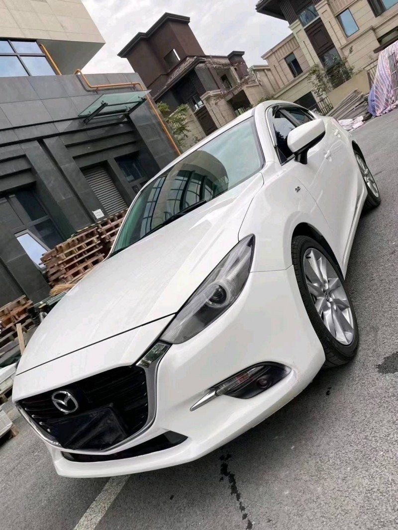 成都18年马自达昂克赛拉2