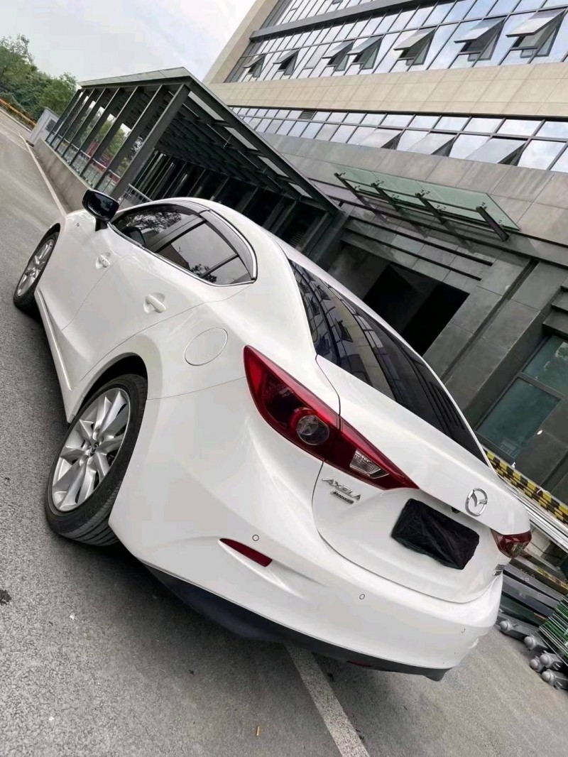 成都18年马自达昂克赛拉4