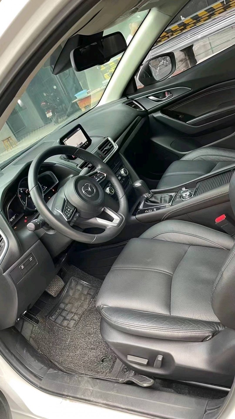 成都18年马自达昂克赛拉6