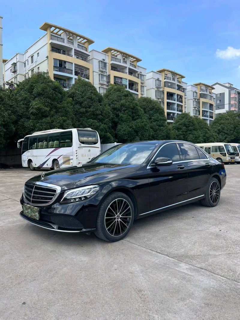 广州19年奔驰C3