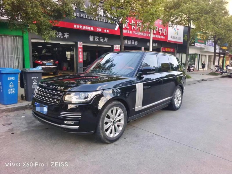 青岛14年路虎揽胜行政2