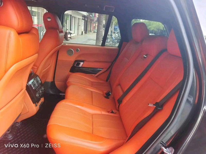 青岛14年路虎揽胜行政3