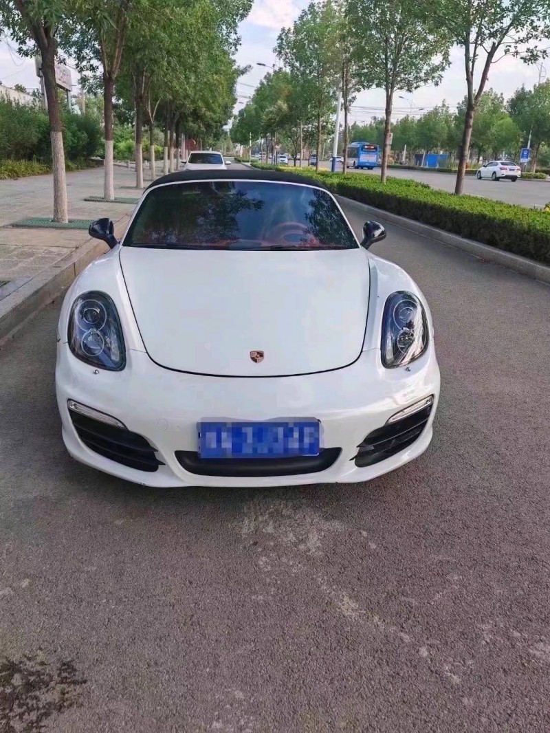 东营16年保时捷7181