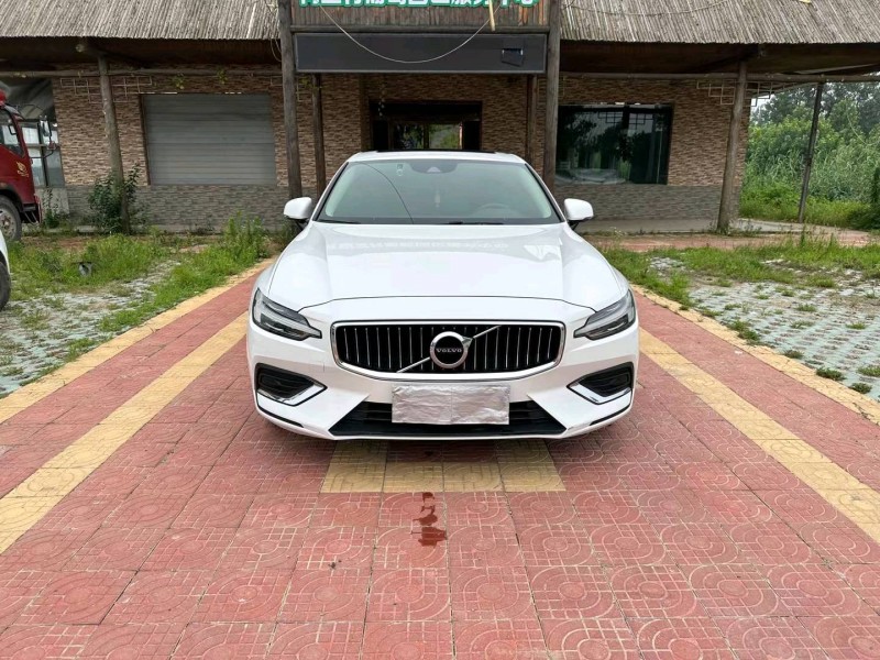 徐州20年沃尔沃S60L1
