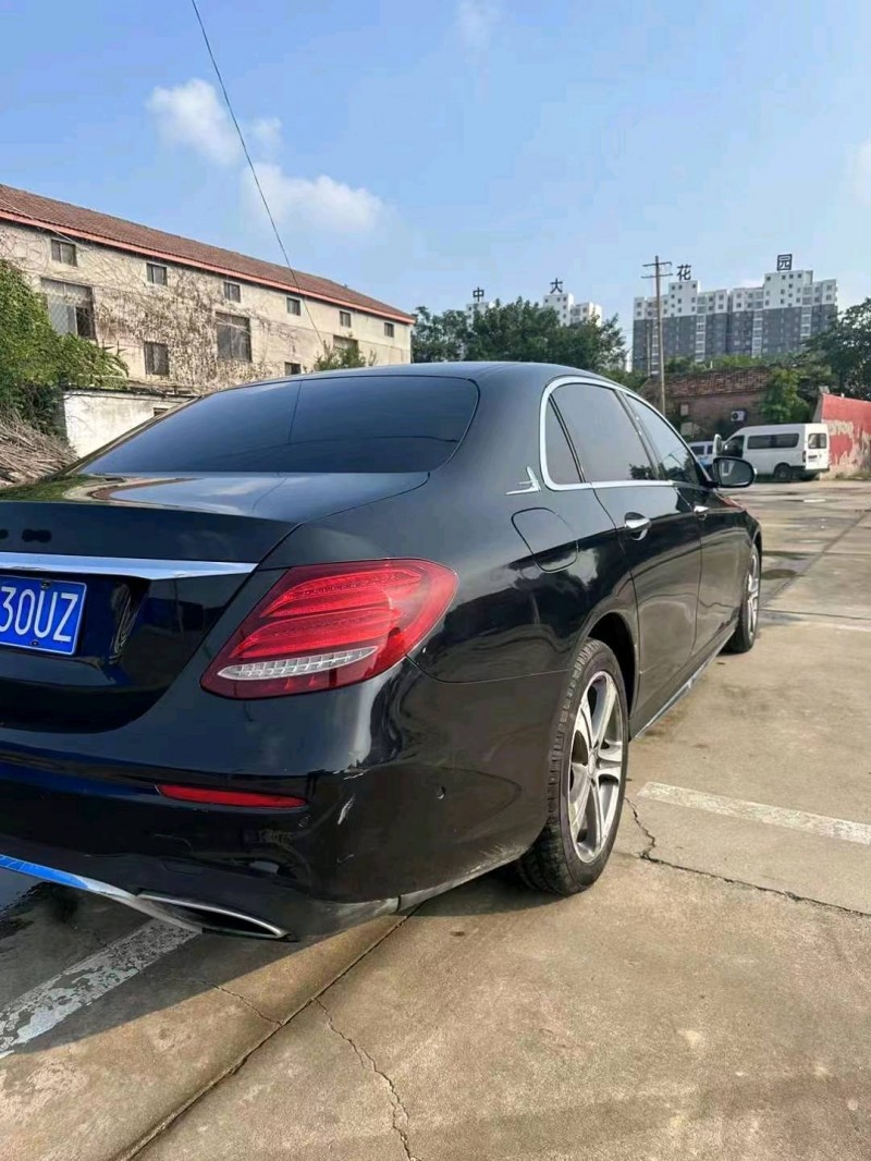 枣庄17年奔驰E6