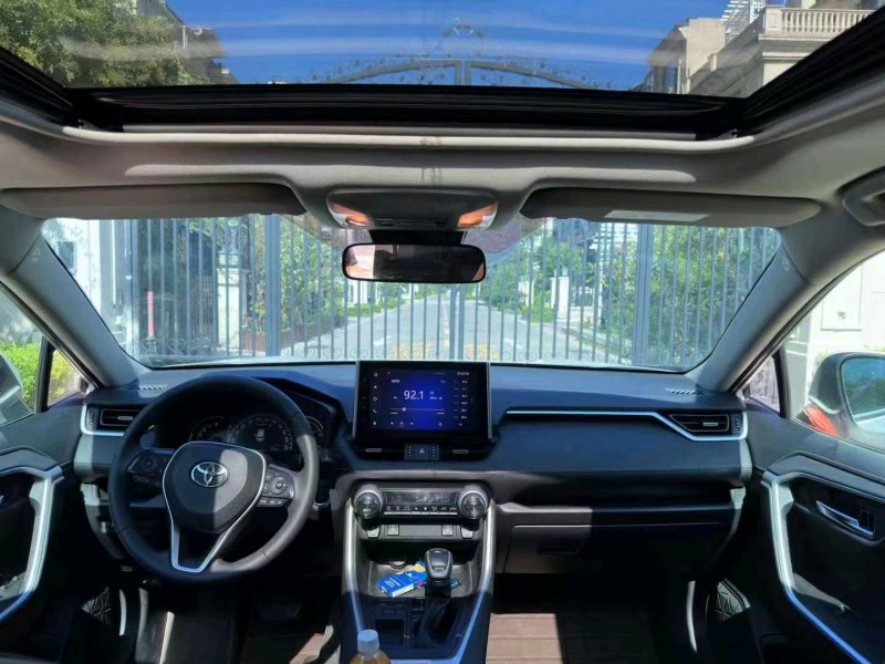 东营22年丰田RAV4荣放5