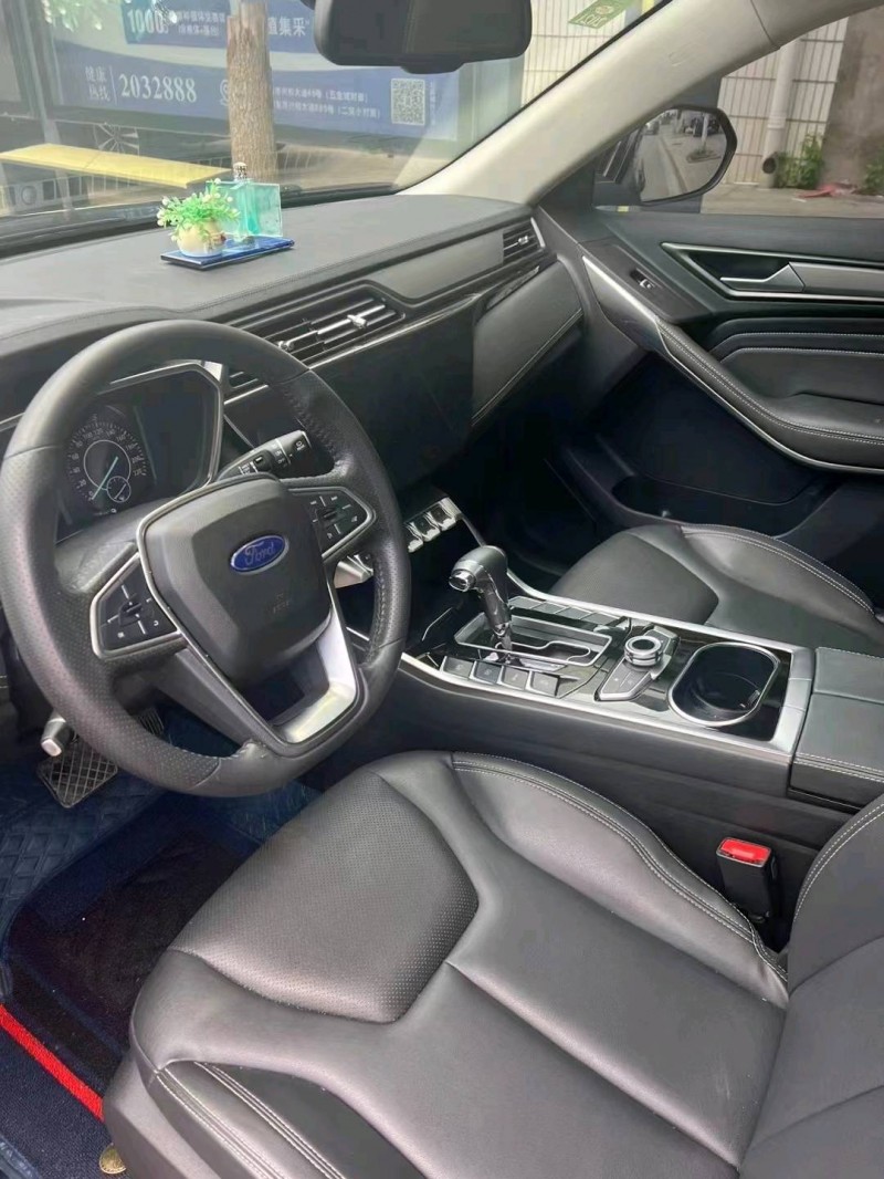 邵阳19年福特领界3