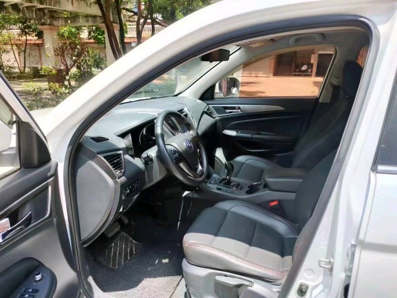 珠海16年長安汽車CS757