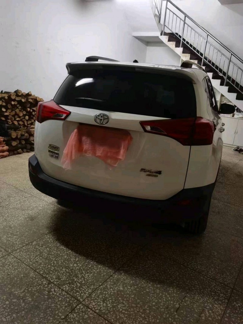 襄陽15年豐田RAV4榮放2