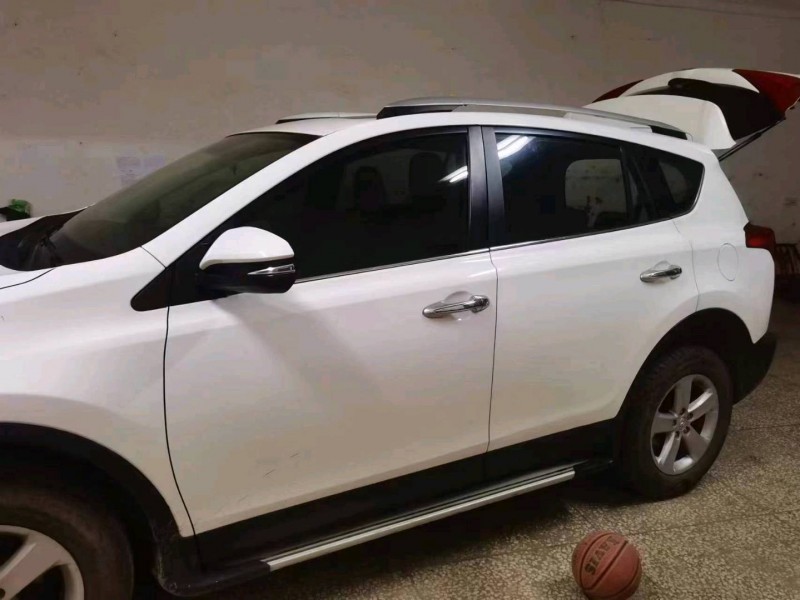 襄陽15年豐田RAV4榮放3