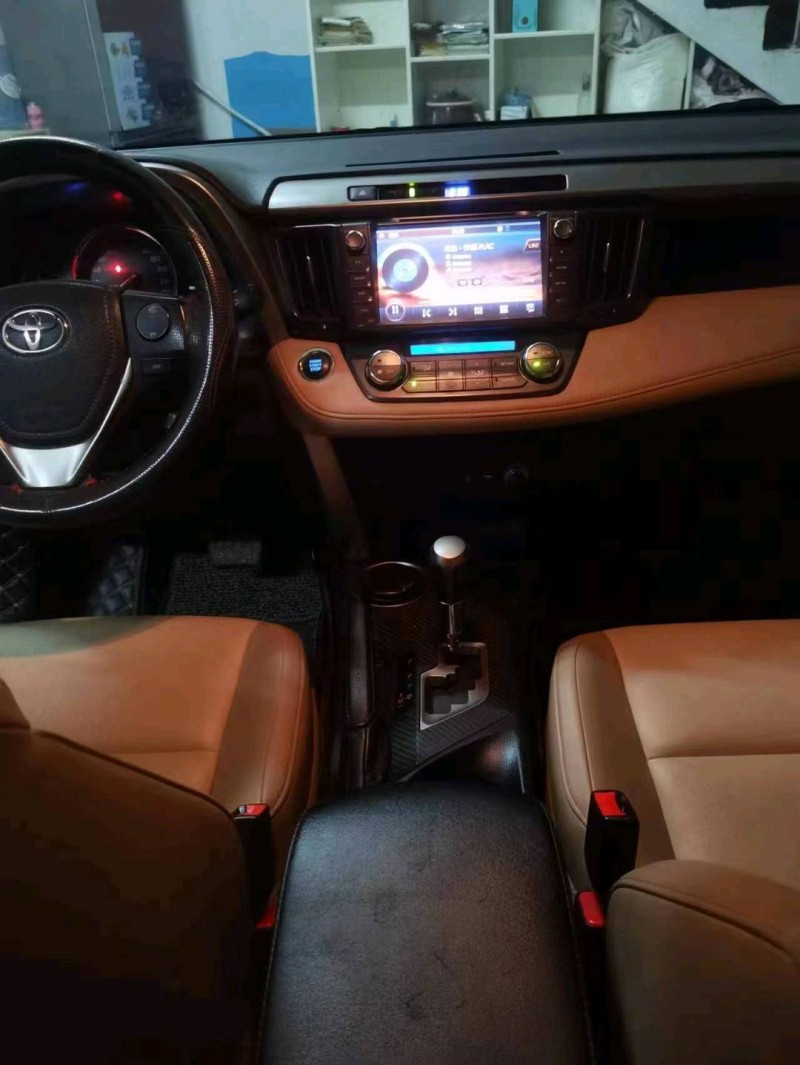 襄陽15年豐田RAV4榮放9