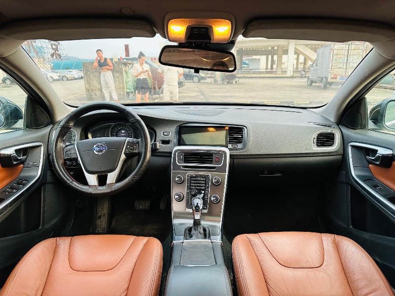 东莞14年沃尔沃S60L4