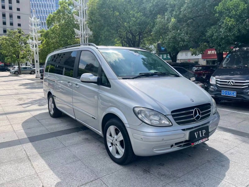 常州11年奔驰唯雅诺6