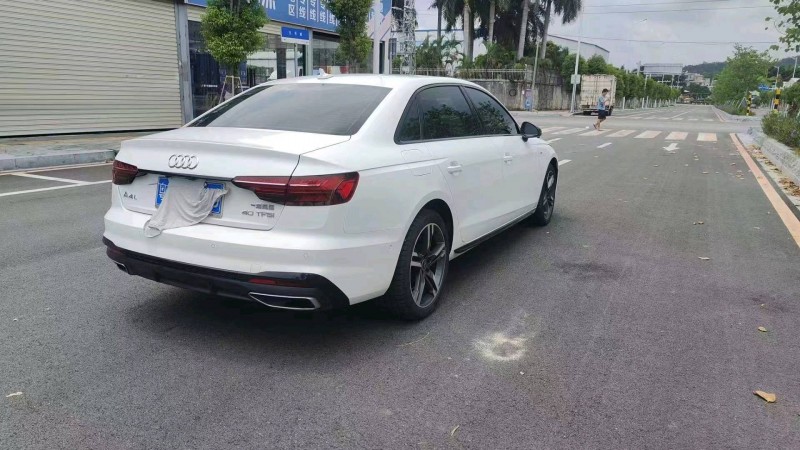 汕头22年奥迪A4L8
