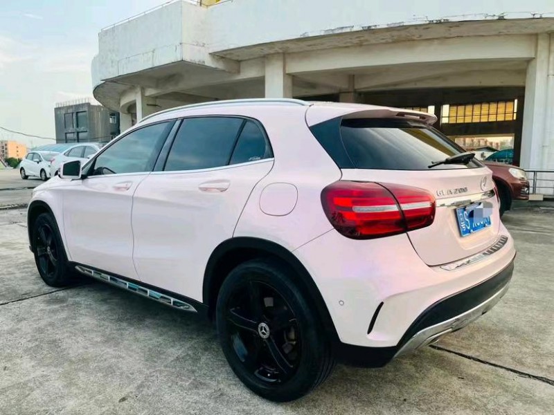 东莞19年奔驰GLA7