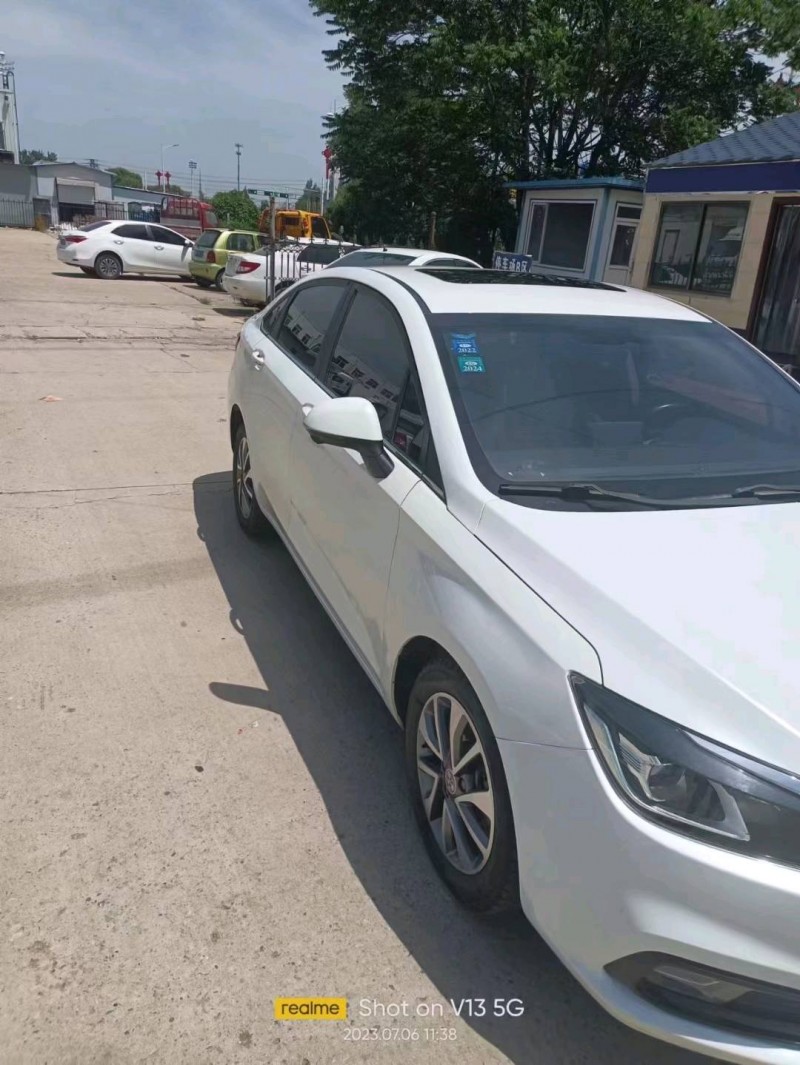 保定18年北汽绅宝D503