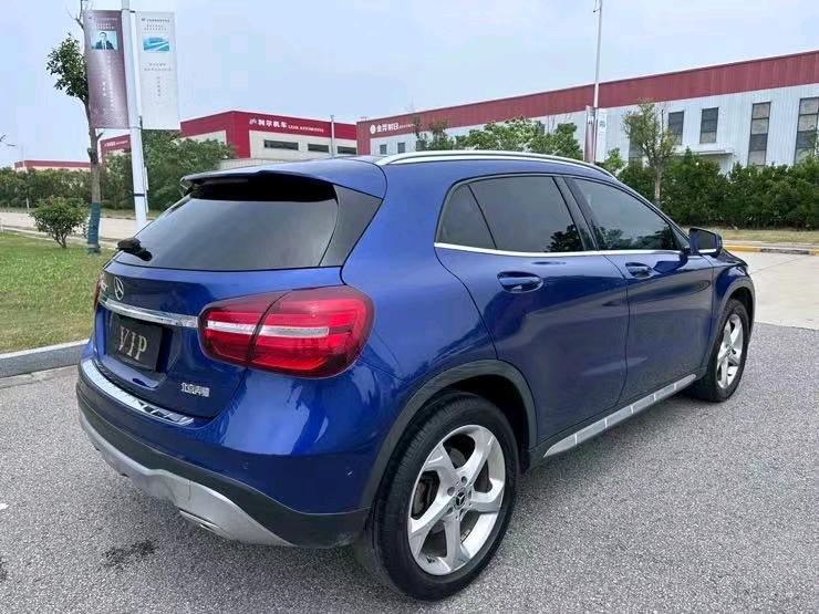 盐城19年奔驰GLA7