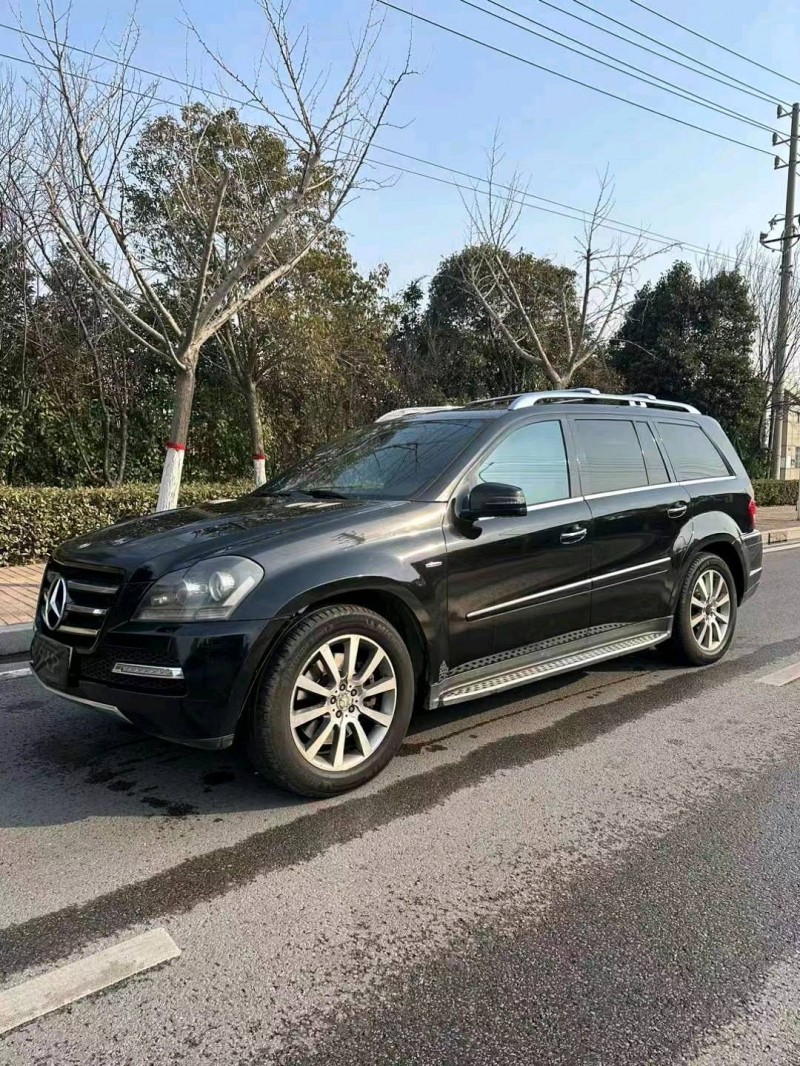 徐州12年奔驰GL8