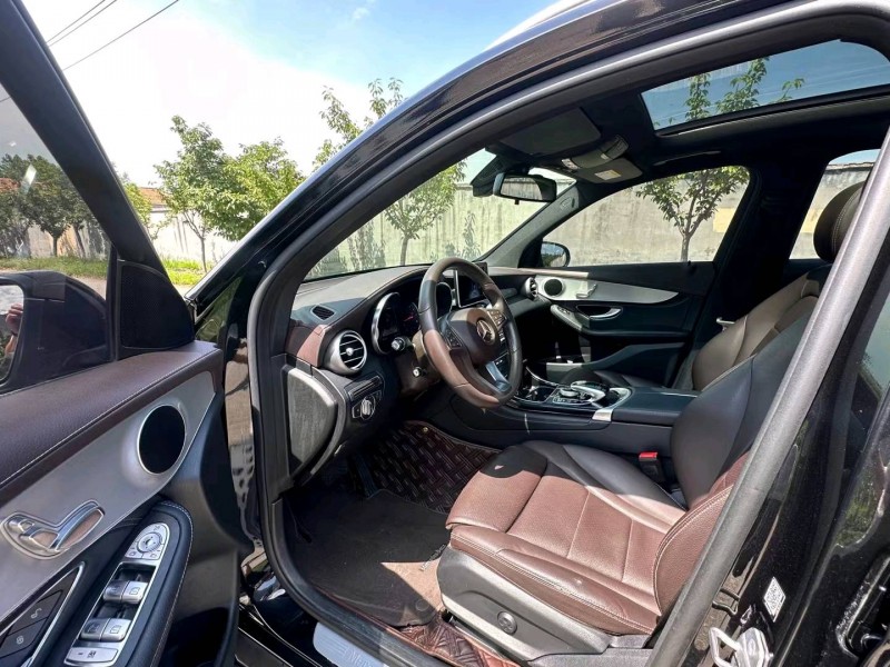 青岛17年奔驰GLC5