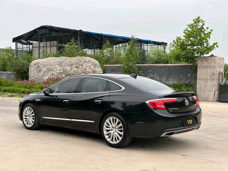 青岛18年别克君越7