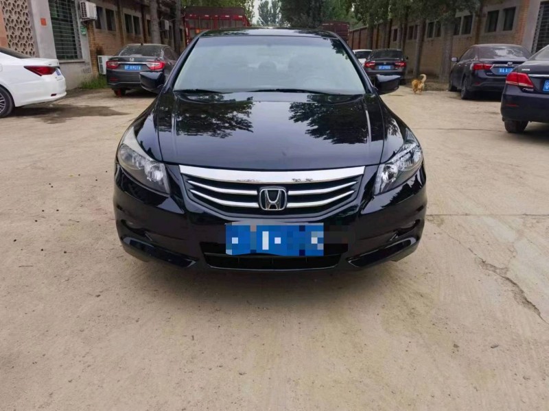 保定12年本田雅阁1