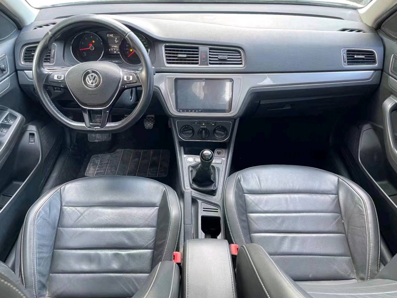 济南18年大众朗逸8