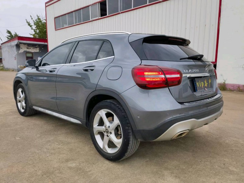 徐州19年奔驰GLA7