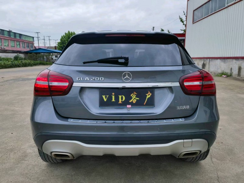 徐州19年奔驰GLA9