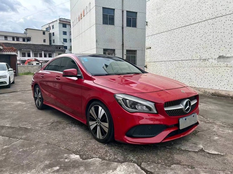 湖州17年奔驰CLA3