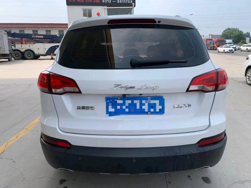 保定17年众泰大迈X59