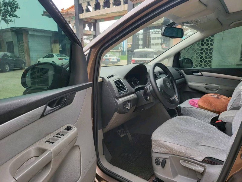 保定12年大众夏朗6