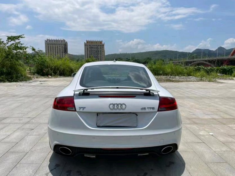 东莞13年奥迪TT9