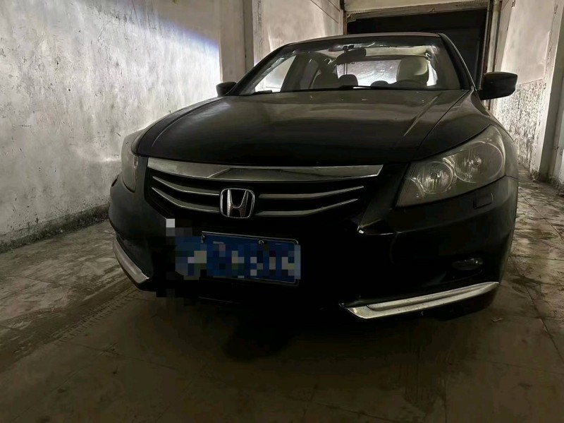 保定12年本田雅阁1