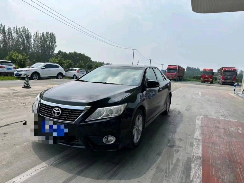 保定13年丰田凯美瑞2