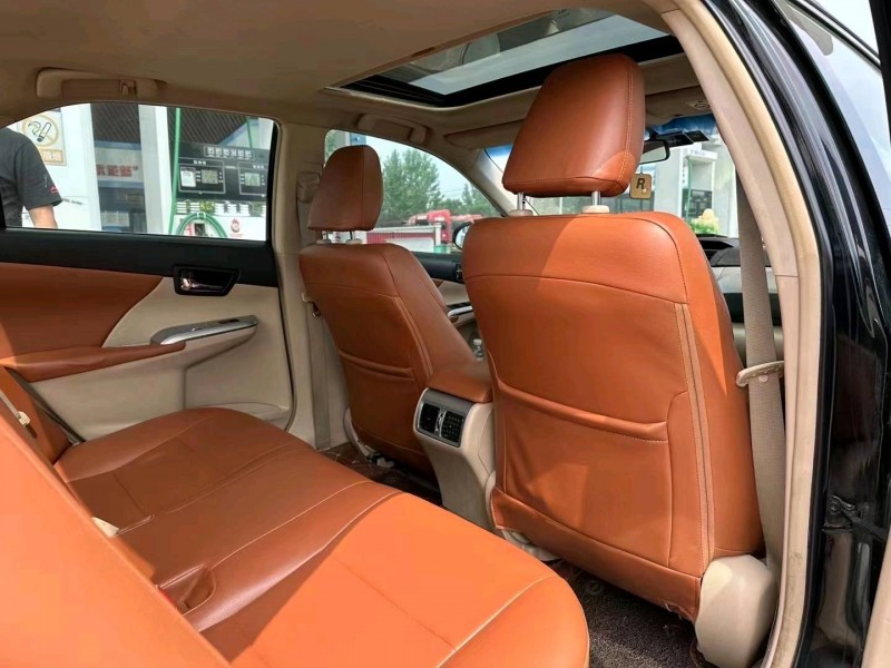 保定13年丰田凯美瑞6