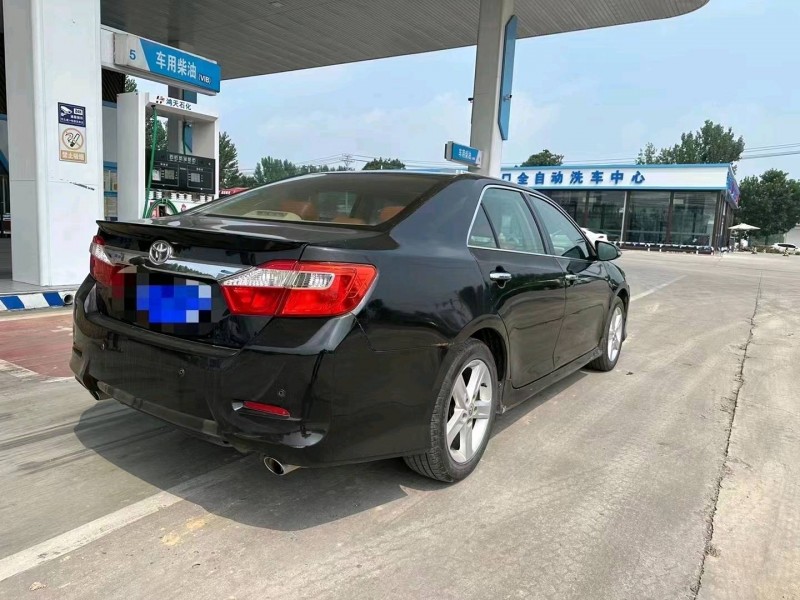 保定13年丰田凯美瑞8