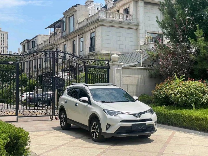 青岛19年丰田RAV4荣放2