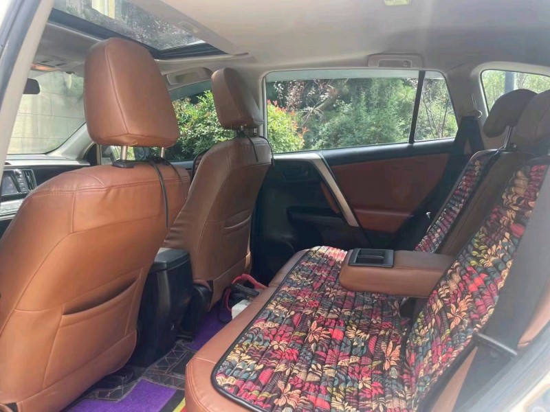 青岛19年丰田RAV4荣放5