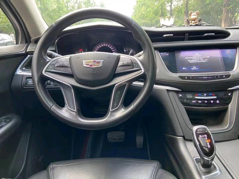 东营17年凯迪拉克XT59