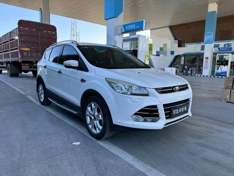 保定15年福特翼虎2