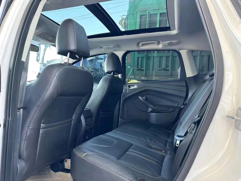 保定15年福特翼虎5