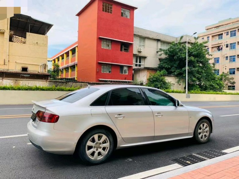 东莞12年奥迪A4L7