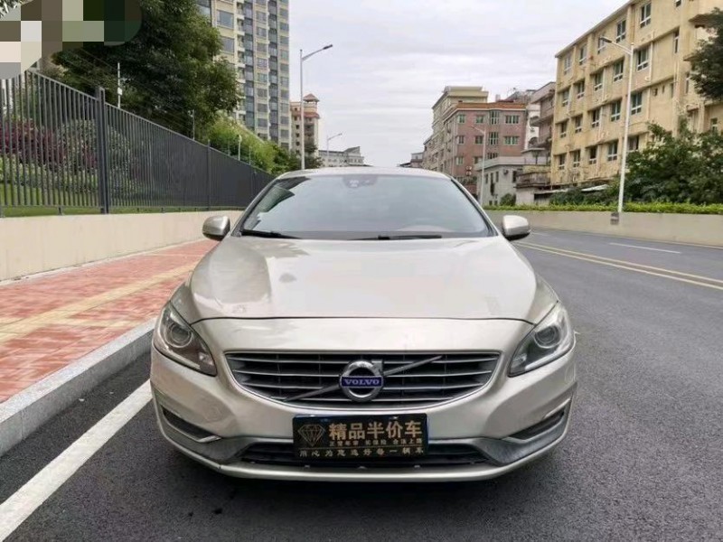 东莞17年沃尔沃S60L1
