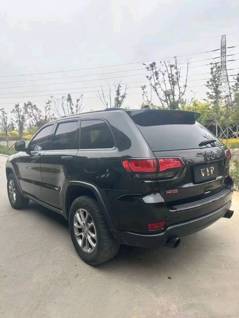 枣庄15年Jeep大切诺基7