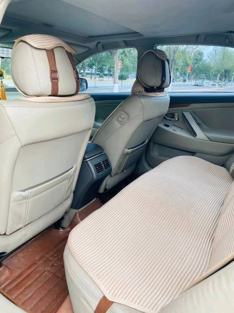 济南10年丰田凯美瑞6